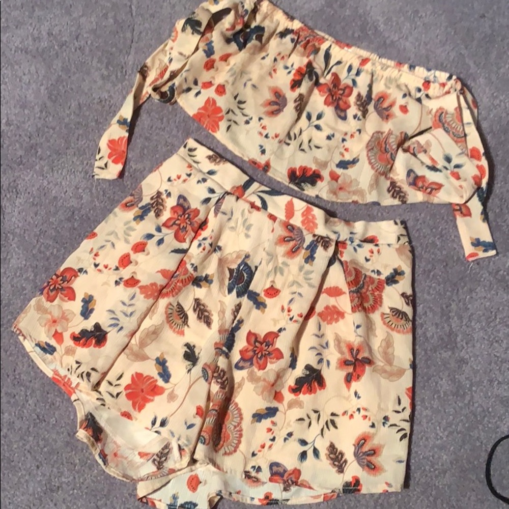 Two piece set